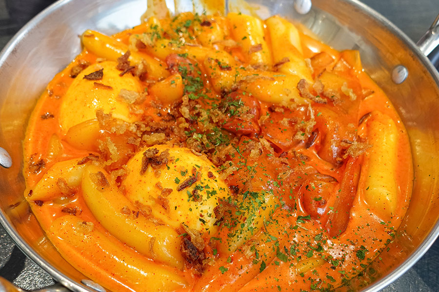 Woojoo Bunsik - Rose Tteokkboki