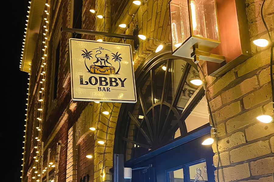 Street View Lobby Bar